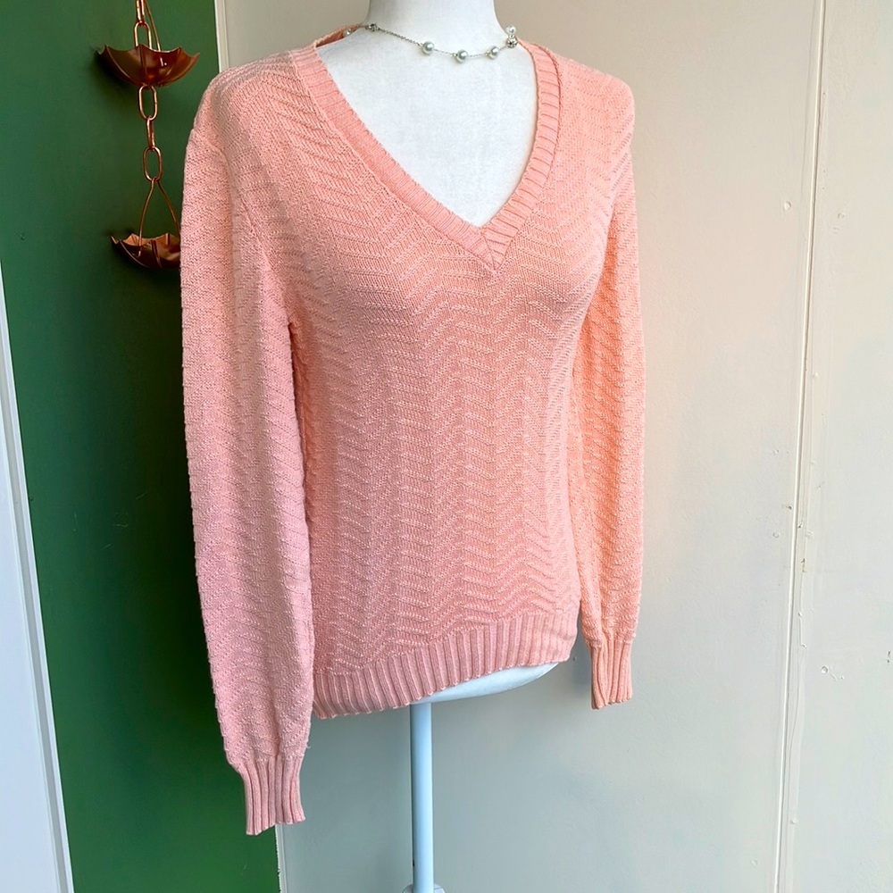 *Host Pick* Vintage 60s 70s Zigzag Textured Knit Pink Sweater